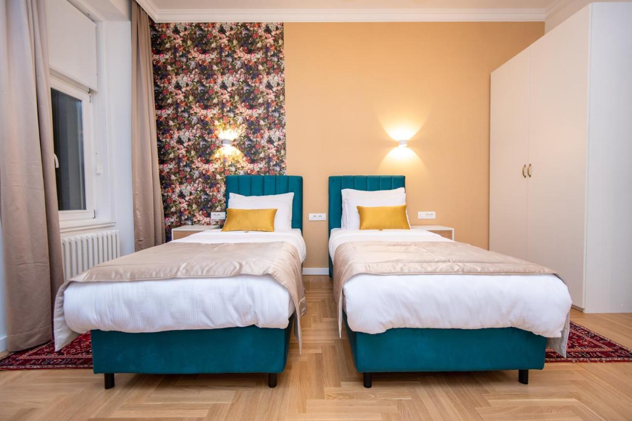 Megapolis City Center Suites Сараево Екстериор снимка